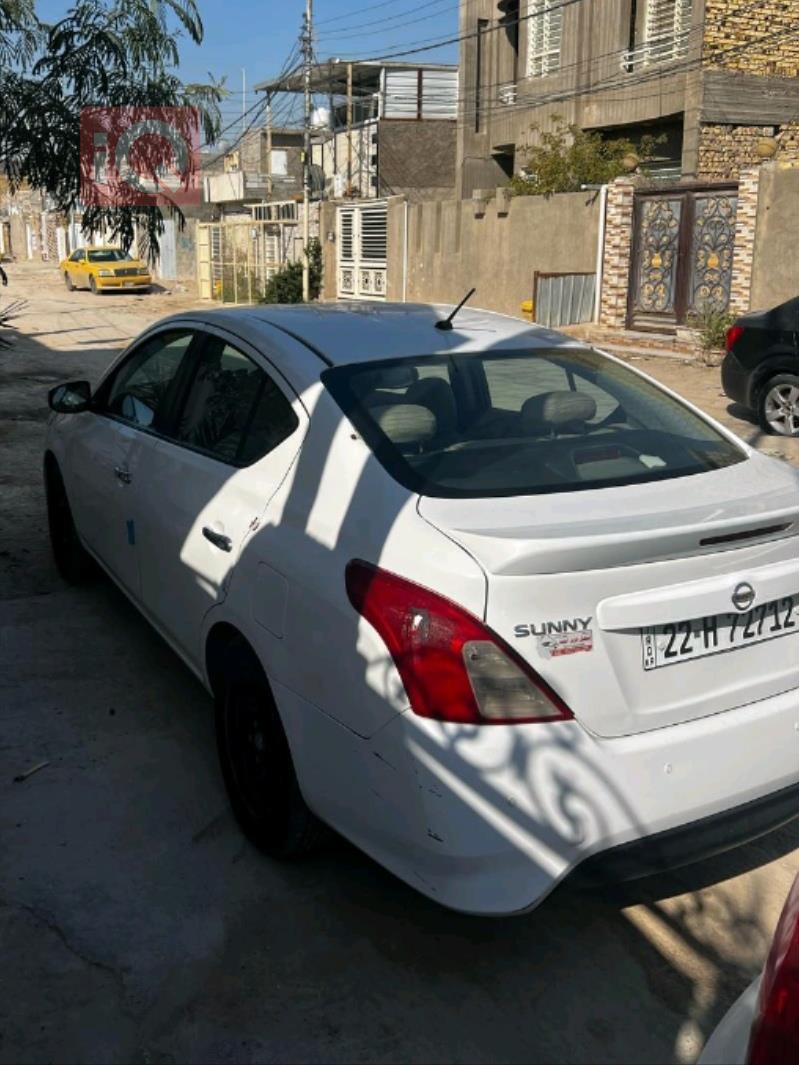 نیسان سەنی